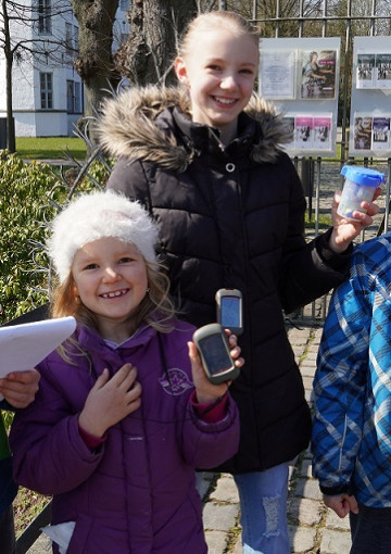 DSC03093 MJ Ausgestattet mit GPS Geraeten kann es losgehen b