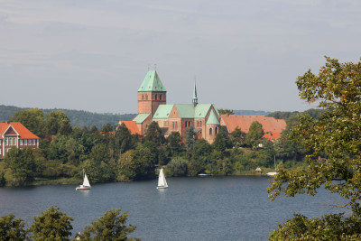 Dom Ratzeburg mit Domsee